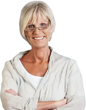 Lächelnde Frau mit Brille